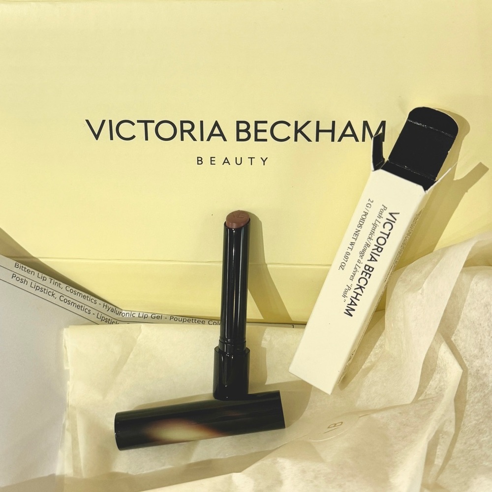 Victoria Beckham Posh Lipstick Pose
